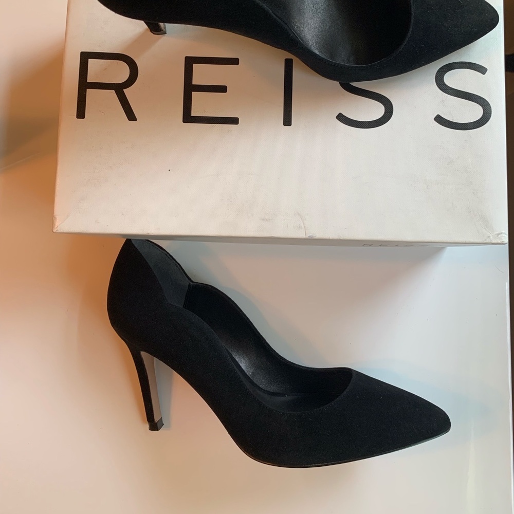 REISS Suede Black Harper Pumps EU 39